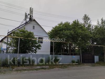 Отдельный дом · 4 комнаты · 150 м² · 11 сот., Богенбай Батыра 28 — Қабанбай батыр за 53 млн ₸ в Зайсане