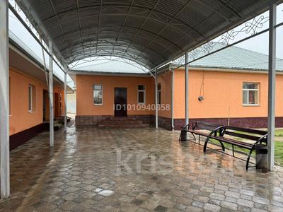 Дом · 8 комнат · 200 м², Марау ана-массив Арай за 60 000 ₸ в Таразе