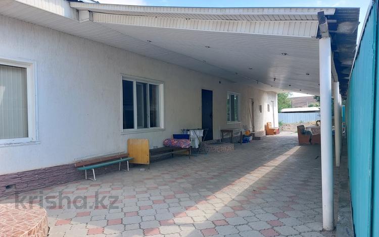 Жеке үй · 6 бөлме · 130 м² · , мкр Акбулым, Кирпичный Байкоразова 122 — улица, бағасы: 18 млн ₸ в Таразе — фото 2