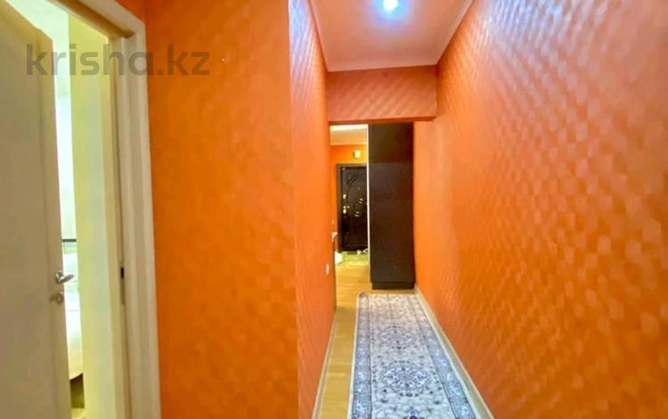 4-бөлмелі пәтер · 100 м² · 8/12 қабат, мкр Самал-2 87 — Мендикулова и Бектурова, бағасы: 30 000 ₸ в Алматы, Медеуский р-н — фото 5