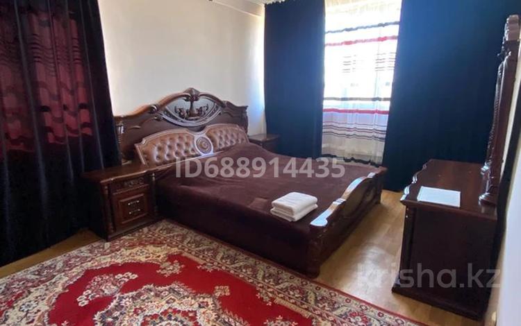 2-комнатная квартира · 52 м² · 3/9 этаж, Микрорайон Астана 32 — На пересечении улиц Альфараби и Рахимова за 12 000 ₸ в Таразе — фото 3