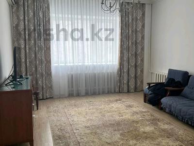 2-комнатная квартира, 78 м², 3/9 этаж помесячно, Агыбай Батыра 1 за 250 000 〒 в Астане, Сарыарка р-н