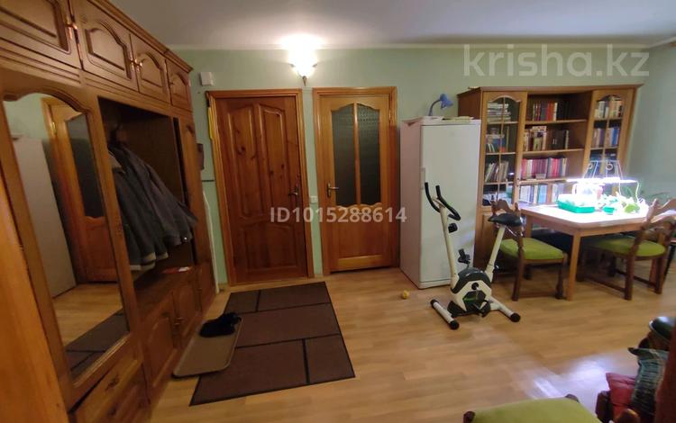 3-комнатная квартира · 64 м² · 4/9 этаж, Назарбаева — ТД Сокол за 25 млн ₸ в Петропавловске — фото 2