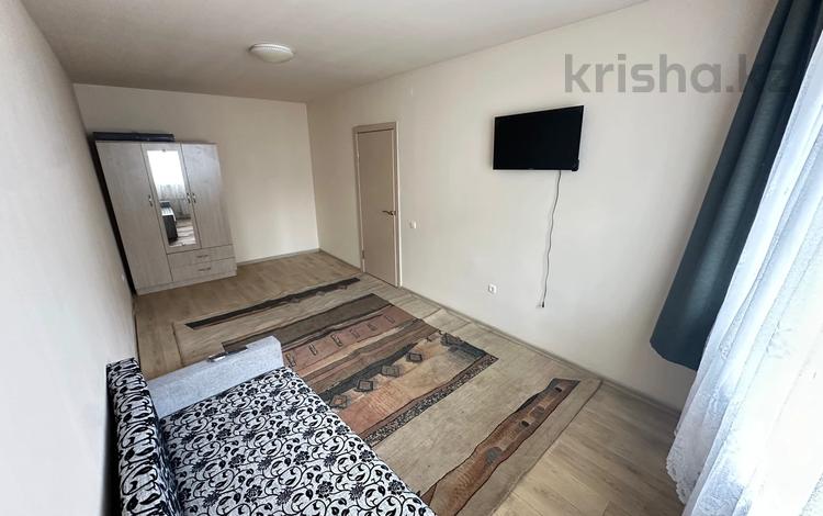 1-бөлмелі пәтер · 40 м² · 4/9 қабат, Райымбек Батыр 277, бағасы: 150 000 ₸ в  — фото 2