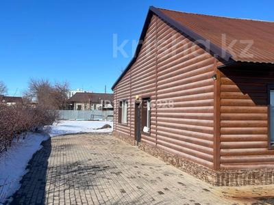 Продажа домов и дачи в Карагандинской обл.: Часть дома · 5 комнат · 150 м² · 10 сот., Некрасова 13 за 45 млн 〒 Часть дома · 5 комнат · 150 м² · 10 сот., Некрасова 13 за 45 млн 〒 в Балхаше