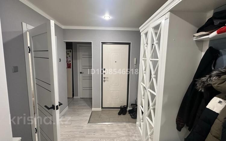 3-бөлмелі пәтер · 63 м² · 5/9 қабат, мкр Кунаева 68 — Бассейн, бағасы: 26.5 млн ₸ в Уральске — фото 2