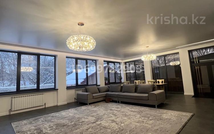 Дом · 8 комнат · 400 м², мкр Коктобе 9 — Ахундова за 199 999 ₸ в Алматы, Медеуский р-н — фото 23