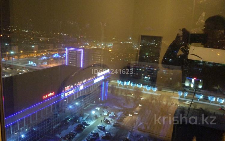 5-бөлмелі пәтер · 190 м² · 17/17 қабат, Абылқайр хан 44 В — Р/н т.д Айна., бағасы: 35 млн ₸ в Актобе — фото 3