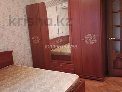 2-комнатная квартира · 67 м² · 3/5 этаж, 3-й микрорайон, 3-й микрорайон 3а — Аль-Фараби РОВД, старый аэровокзал за 200 000 〒 в Шымкенте, Туран р-н