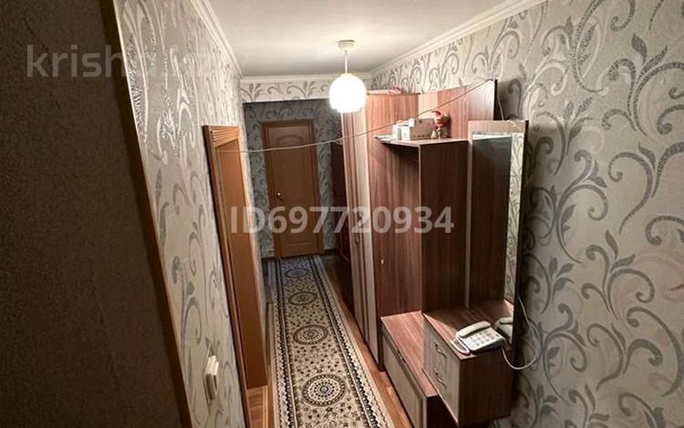 3-бөлмелі пәтер, 68 м², 2/9 қабат, Исы Байзакова 137 — Ресторан Марсель, бағасы: 24 млн 〒 в Павлодаре — фото 2