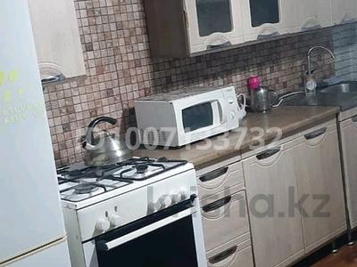 Отдельный дом · 3 комнаты · 100 м², Джексенбаева 16 за 100 000 〒 в Деркуле