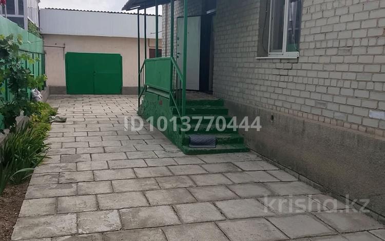 Отдельный дом · 5 комнат · 150 м² · 8 сот., Ж.Сабалакова 69 — Нового род дома за 37 млн ₸ в Таразе — фото 2