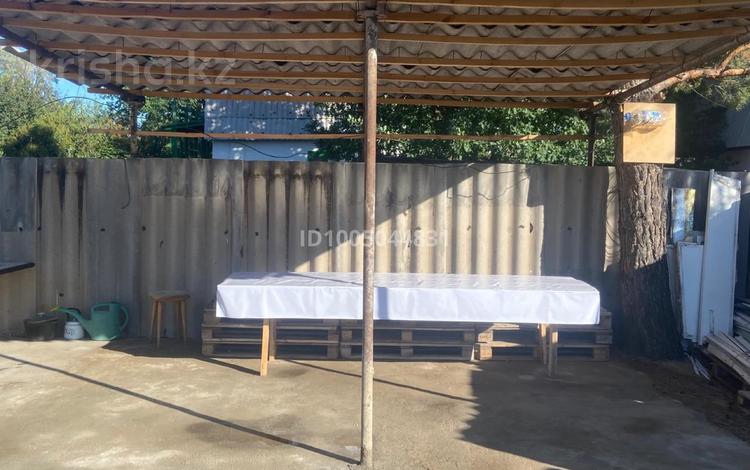 Дача · 2 комнаты · 40 м² · 6 сот., мкр Фёдоровка за 6 млн 〒 в Караганде, Казыбек би р-н — фото 2