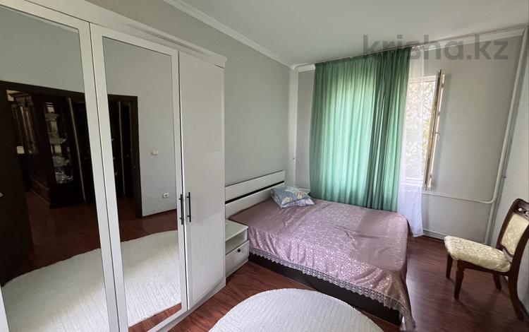 3-комнатная квартира · 91 м² · 2/5 этаж, 15-й мкр 64 за 300 000 ₸ в Актау — фото 2