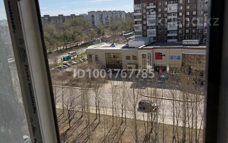 3-бөлмелі пәтер · 83 м² · 7/17 қабат, Юго-Восток ш/а., Строителей 28/3, бағасы: 40.5 млн ₸ в Караганде, Казыбек би р-н — фото 14