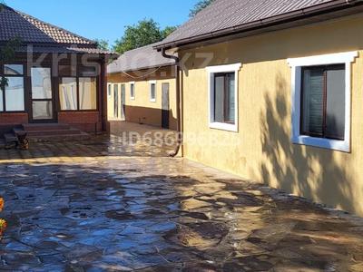 Жеке үй · 6 бөлме · 230 м² · 12.5 сот., пгт Балыкши, бағасы: 50 млн 〒 в Атырау