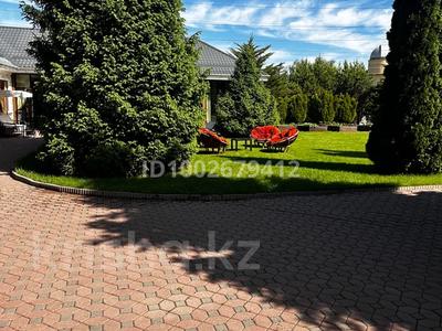 Отдельный дом · 9 комнат · 650 м², мкр Мирас — Выше ж/к Хан Тенгри за 5 млн 〒 в Алматы, Бостандыкский р-н
