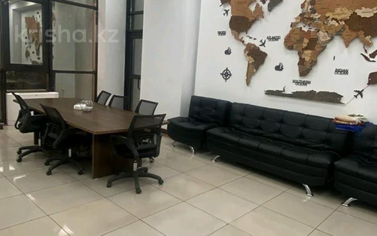 Офисы, образование, кабинеты и рабочие места • 100 м² за 900 000 〒 в Алматы, Алмалинский р-н — фото 24