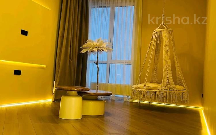 2-комнатная квартира · 90 м² · 15/20 этаж, Гагарина 310 за 700 000 ₸ в Алматы — фото 2