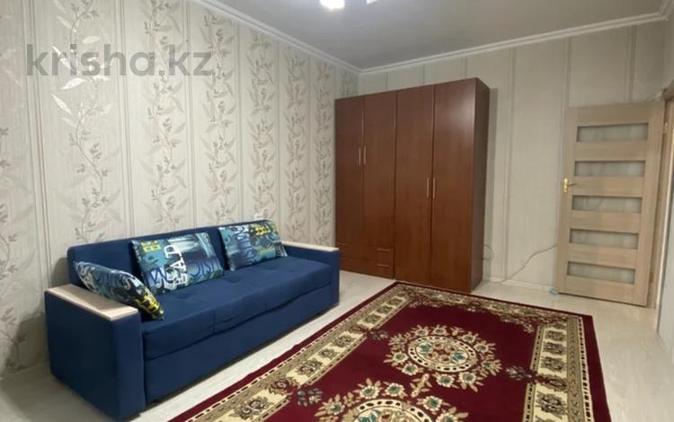 1-комнатная квартира, 40 м², 2/9 этаж помесячно, мкр Аксай-4 — Саина