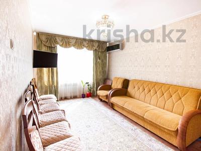 3-комнатная квартира, 62 м², 3/5 этаж, самал 40 за 19 млн 〒 в Талдыкоргане, мкр Самал