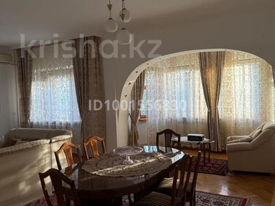 Пәтерлер в Алматы: 3-бөлмелі пәтер · 132 м² · 1/7 қабат, мкр Самал-2 — Мендикулова Бектурова, бағасы: 800 000 〒 3-бөлмелі пәтер · 132 м² · 1/7 қабат, мкр Самал-2 — Мендикулова Бектурова, бағасы: 800 000 〒 в Алматы, Медеуский р-н