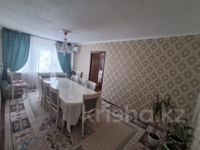 3-бөлмелі пәтер · 64 м² · 3/5 қабат, Мкр Восток 45 — ул Рыскулова, бағасы: 25 млн ₸ в Шымкенте, Енбекшинский р-н