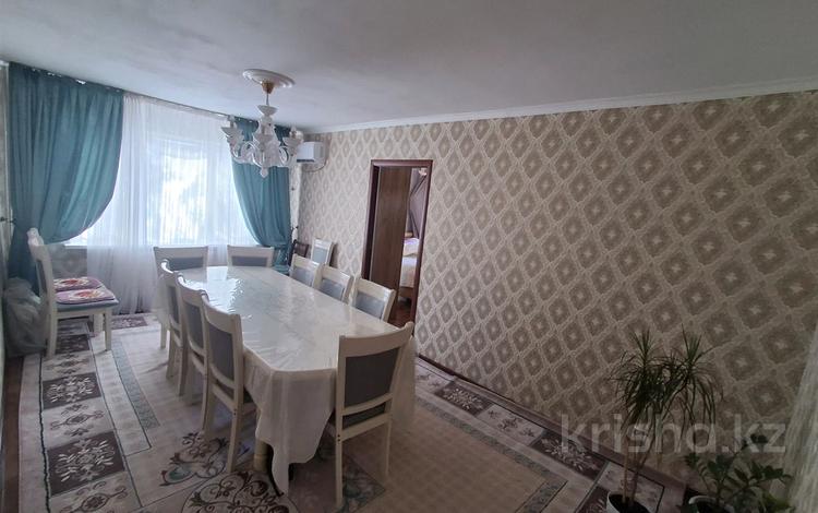 3-бөлмелі пәтер · 64 м² · 3/5 қабат, Мкр Восток 45 — ул Рыскулова, бағасы: 25 млн ₸ в Шымкенте, Енбекшинский р-н — фото 2