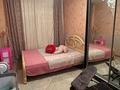 3-бөлмелі пәтер · 86 м² · 2/5 қабат, Асылбекова 86, бағасы: 200 000 〒 в Жезказгане — фото 3