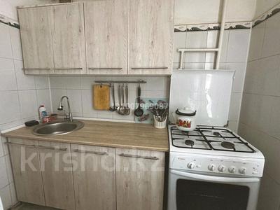 1-комнатная квартира · 42 м² · 2/5 этаж, Старый город, Айтеке би 1 — Возле жд вокзала и колхозный рынок за 2 000 〒 в Актобе