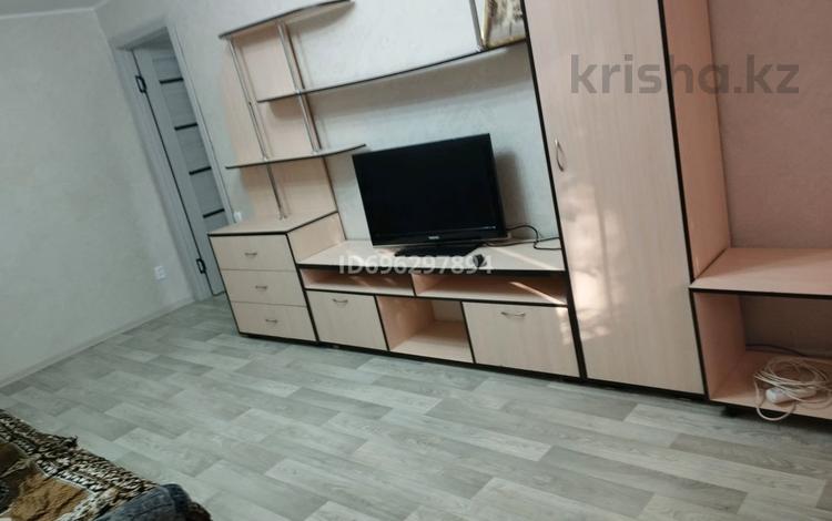 2-комнатная квартира, 50 м², 2/5 этаж помесячно, Алиханова 22/1 — Возле парка победы.