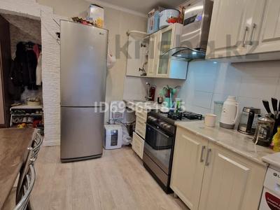 4-бөлмелі пәтер · 80 м² · 1/9 қабат, мкр Юго-Восток, Республики 4, бағасы: 34 млн ₸ в Караганде, Казыбек би р-н