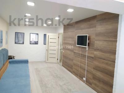 2-комнатная квартира · 61 м² · 2/9 этаж, мкр 11 19 — Напротив керуен сити за 15 000 〒 в Актобе