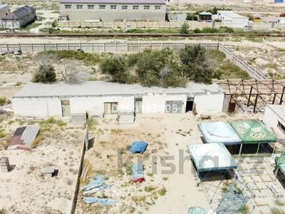 Аренда гаражей и паркингов в Мангистауской обл.: Гараж · 300 м² · Промбаза 67 за 6 000 〒 Гараж · 300 м² · Промбаза 67 за 6 000 〒 в Актау