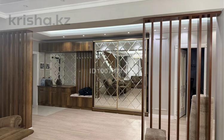 5-комнатная квартира · 240 м² · 9/10 этаж, 17-й микрорайон, ул. Рыскулова 62Б — ул. Рыскулова за 140 млн 〒 в Шымкенте, Аль-Фарабийский р-н — фото 2