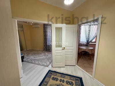 Пәтерлер в Атырауской обл.: 1-бөлмелі пәтер · 40.2 м² · 1/7 қабат · ай сайын, Сатпаева 66, бағасы: 200 000 〒 1-бөлмелі пәтер · 40.2 м² · 1/7 қабат · ай сайын, Сатпаева 66, бағасы: 200 000 〒 в Атырау