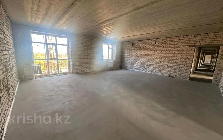 3-бөлмелі пәтер · 80 м² · 5/9 қабат, Казправды 7/2, бағасы: 28 млн ₸ в Павлодаре — фото 2