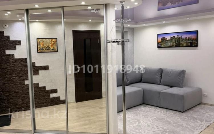 2-бөлмелі пәтер · 60 м² · 5/9 қабат, Просп. Металлургов 3, бағасы: 200 000 ₸ в Темиртау — фото 18