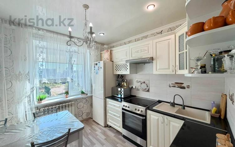 4-комнатная квартира · 78 м² · 4/9 этаж, Майкудук, 19й микрорайон за 23.5 млн ₸ в Караганде, Алихана Бокейханова р-н — фото 10