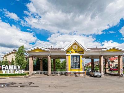 Отдельный дом · 8 комнат · 275 м², Досжан за 2 млн 〒 в Астане, Есильский р-н