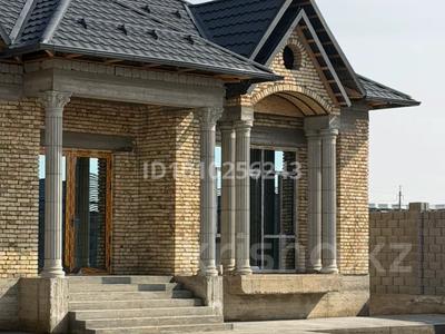 Отдельный дом · 6 комнат · 320 м² · 10 сот., Усманов 53 — Жаңа қала, Шнос больница, КНБ, НИШ, Номер 1 автомойка за 50 млн 〒 в Туркестане