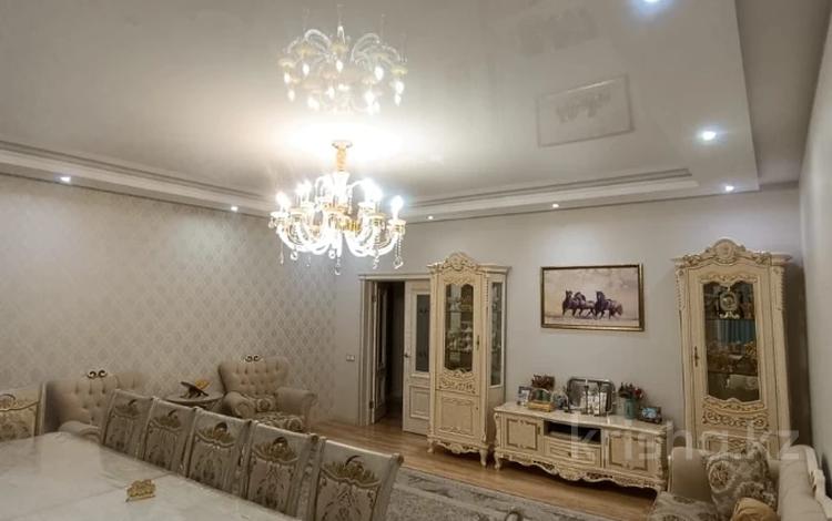 3-бөлмелі пәтер · 135 м² · 4/5 қабат, Алтын орда ш/а., бағасы: 52 млн ₸ в Актобе, мкр. Алтын орда — фото 5