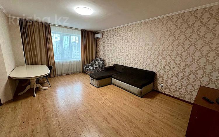 3-комнатная квартира, 83 м², 10/14 этаж, Омарова 10 за 34 млн 〒 в Астане, р-н Байконур — фото 2