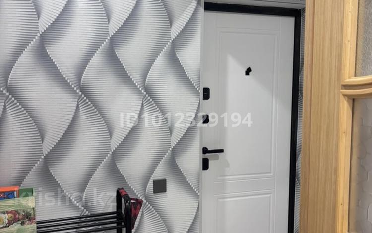 1-бөлмелі пәтер · 35 м² · 1/5 қабат, 13-ш/а. 24A, бағасы: 150 000 ₸ в Актау, 13-й мкр — фото 2