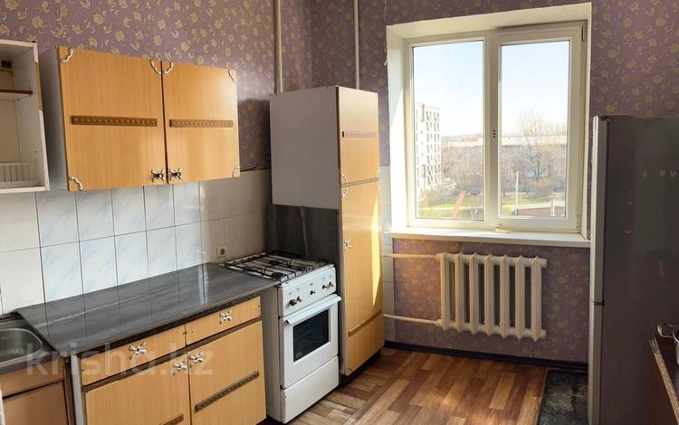 1-комнатная квартира, 40 м², 5/9 этаж помесячно, мкр Аксай-4 83