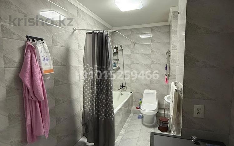 2-комнатная квартира · 75 м² · 8/19 этаж, мкр Тастак-3, Брусиловского 167 за 370 000 ₸ в Алматы, Алмалинский р-н — фото 2