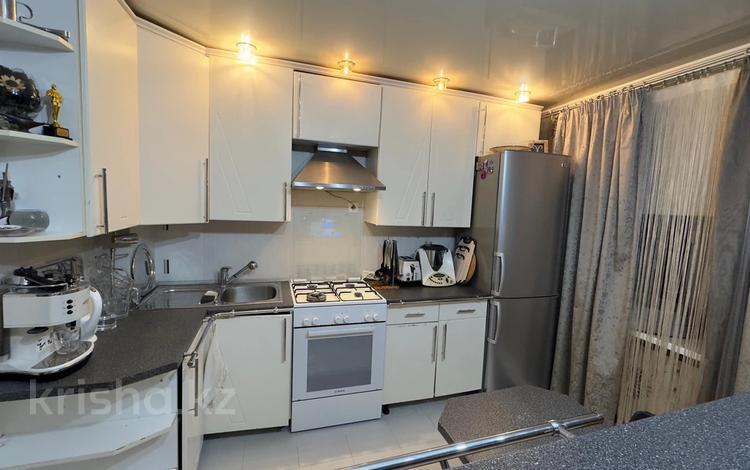4-бөлмелі пәтер · 90.4 м² · 7/10 қабат, Интернациональная — Маг.Арс, бағасы: 43 млн ₸ в Петропавловске — фото 2
