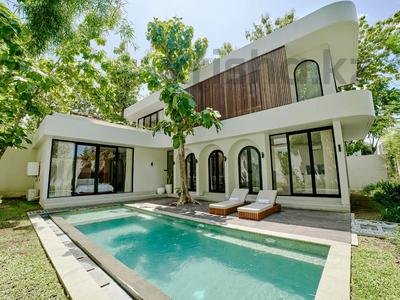 Отдельный дом · 4 комнаты · 255 м² · 4.2 сот., Pantai Bingin 1 за ~ 424.4 млн 〒 в Денпасаре