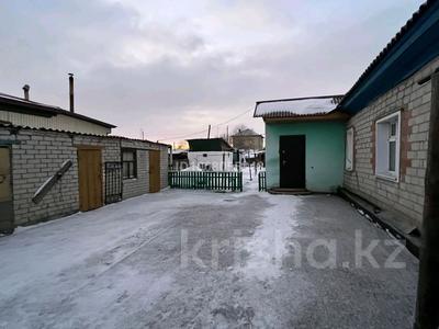 Жеке үй · 4 бөлме · 100 м² · 6 сот., 17 линия 13 — Восточный район, бағасы: 15 млн ₸ в Семее