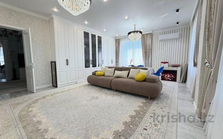 4-комнатная квартира · 169.5 м² · 12/14 этаж, Туран 3в за 178 млн ₸ в Астане, Нура р-н — фото 2